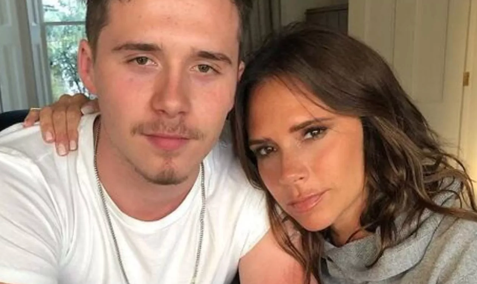 Nie je to už trochu úbohé..? Brooklyn zasadil mame Victorii krutú ranu práve na Deň matiek!