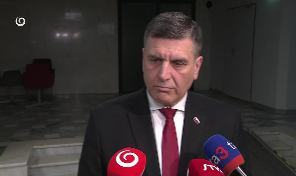 Ondruš kandiduje na čelo odborov. Rieši sa jeho odchod alebo len pozastavenie členstva v strane