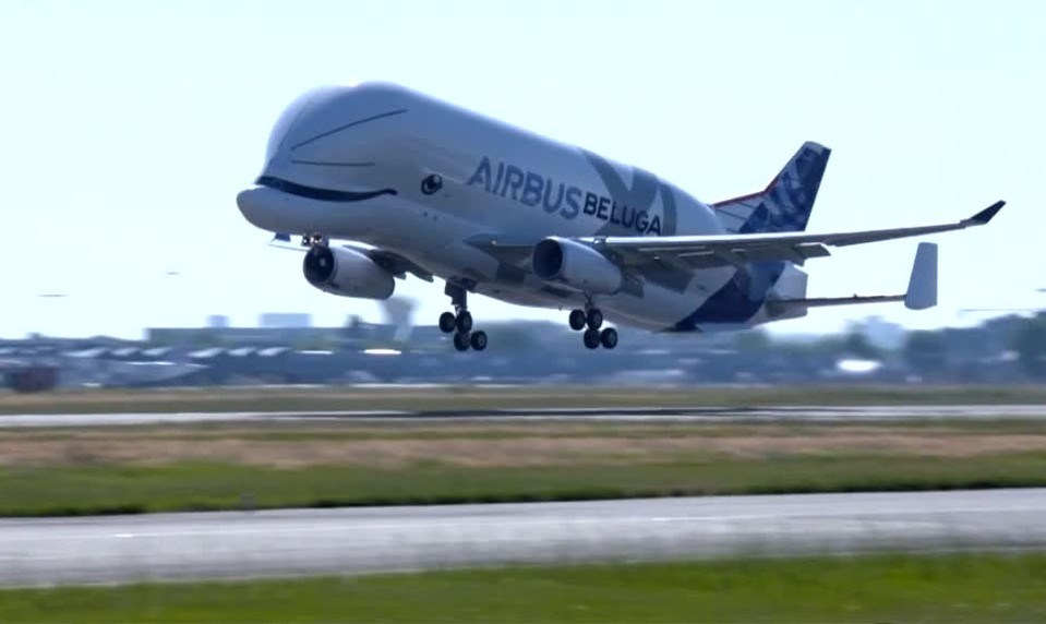 Lietadlo, aké ste ešte nevideli: Do oblakov vyletela veľryba