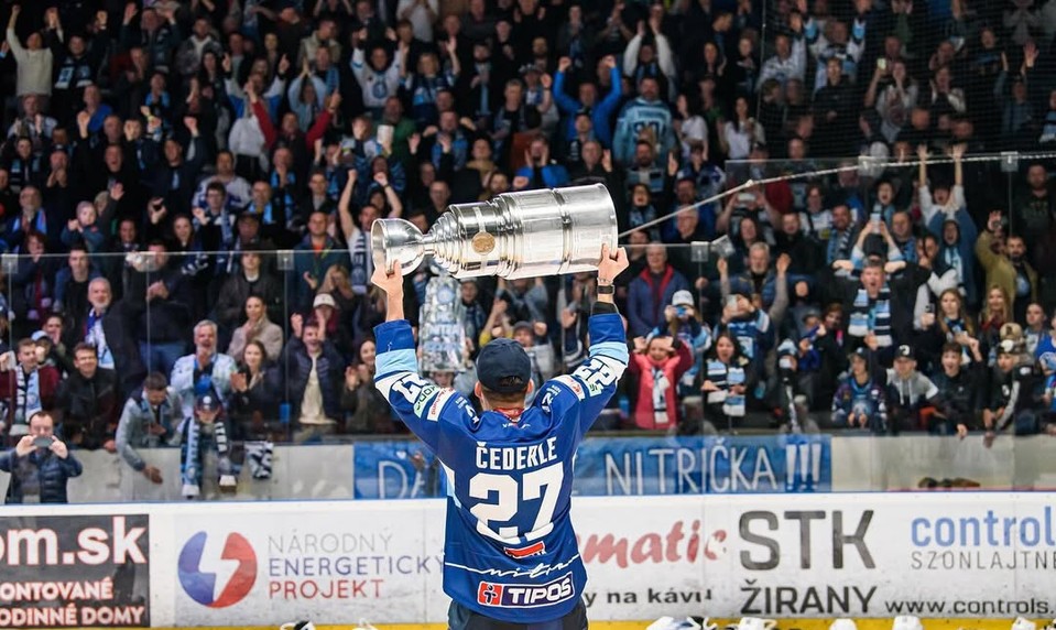 ČEDERLE získal titul ako najužitočnejší hráč play-off. S Nitrou sa lúči