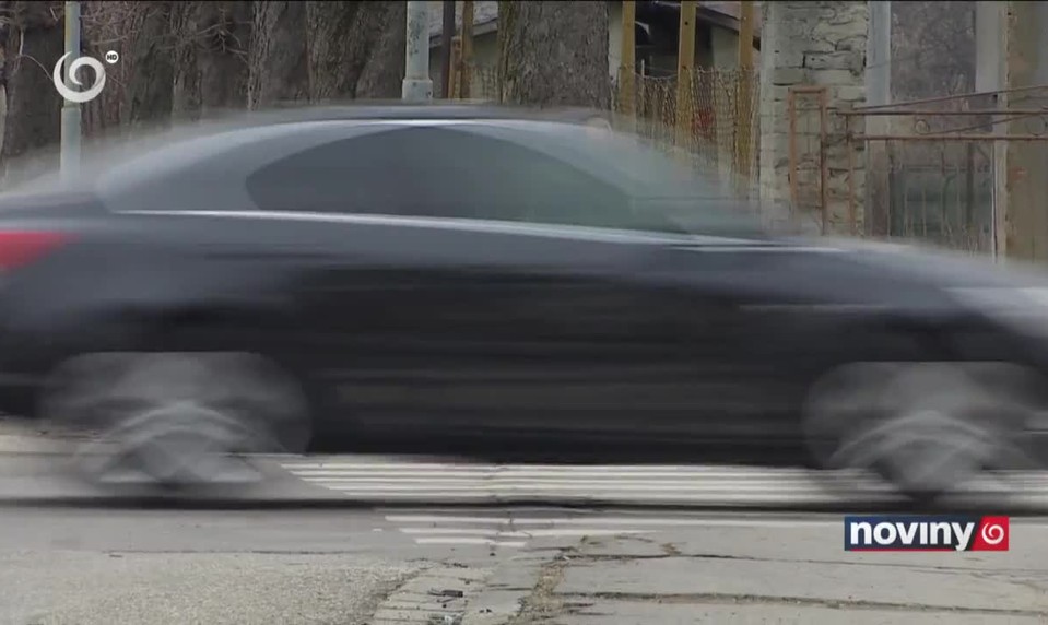 Auto "zmietlo" študentov