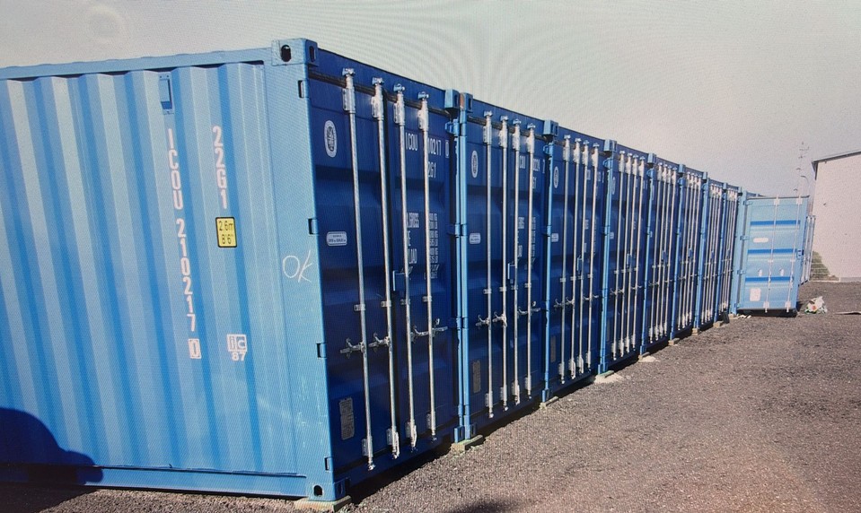 Tragická smrť v Česku: V lodnom kontajneri našli dve mŕtve telá