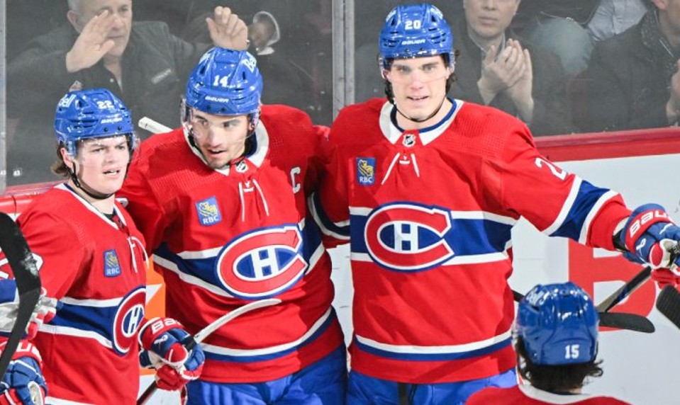 Slafkovský sa vracia do prvej elitnej formácie