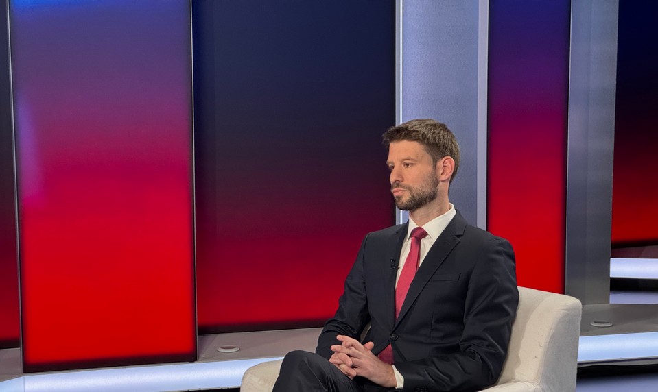 Šimečka v Politika 24: Matovič žije z konfliktu, podobne ako Robert Fico