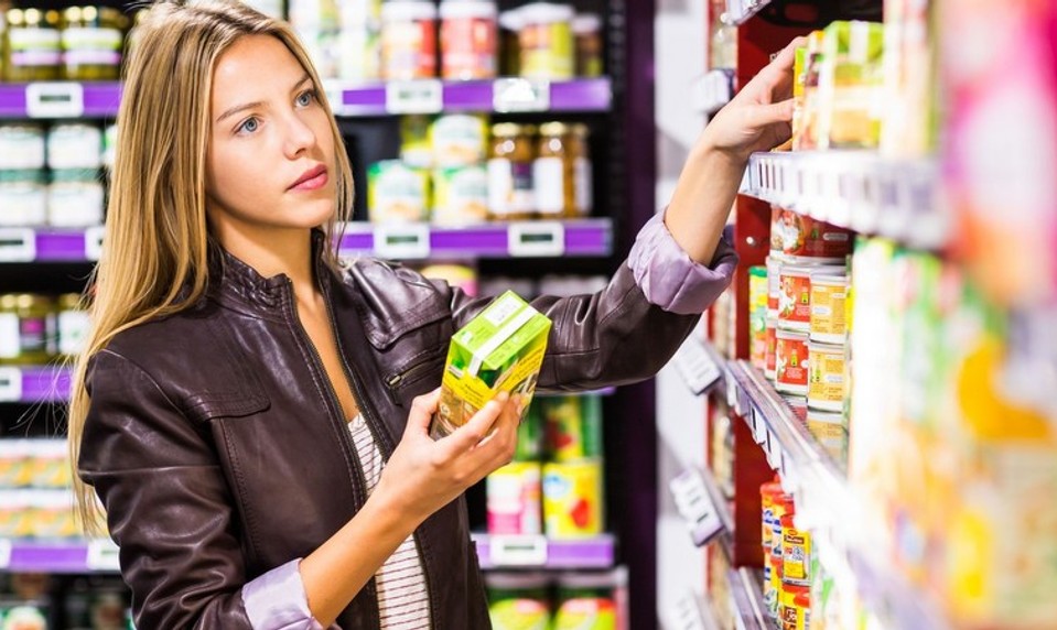 Trápia vás drahé vajcia a maslo? Poradíme vám, ako mať plný košík a zároveň neoplieskať celú výplatu