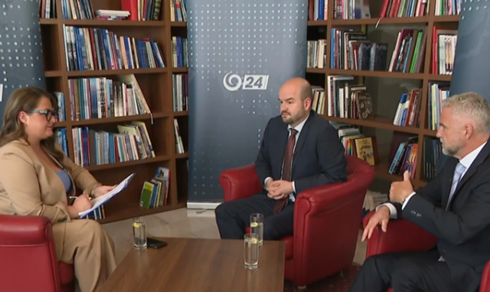 Analýzy 24: Nemožno spájať ľudí, ktorí nesúhlasia s politikou vlády, s motívom útoku" povedal Dubéci