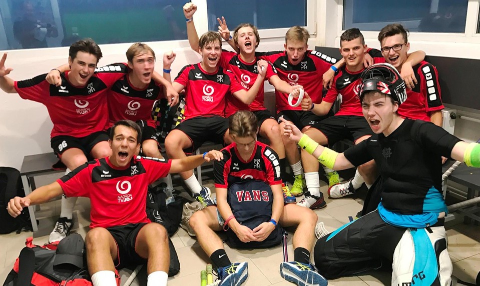 Nadácia TV JOJ opäť pomáha: Tím snov bude trénovať florbal na školách