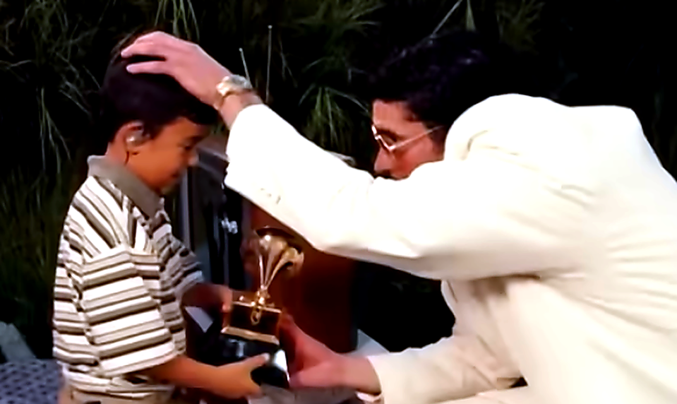 Svadba priamo počas Super Bowlu! Bad Bunny bol pri tom, no všetci riešia: KTO je ten chlapec?!