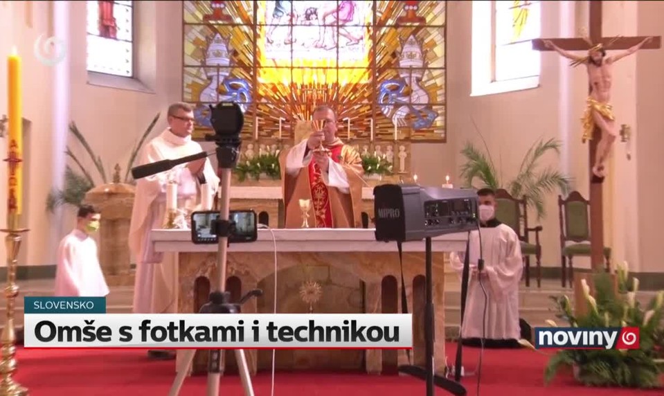 Omše s fotkami i technikou