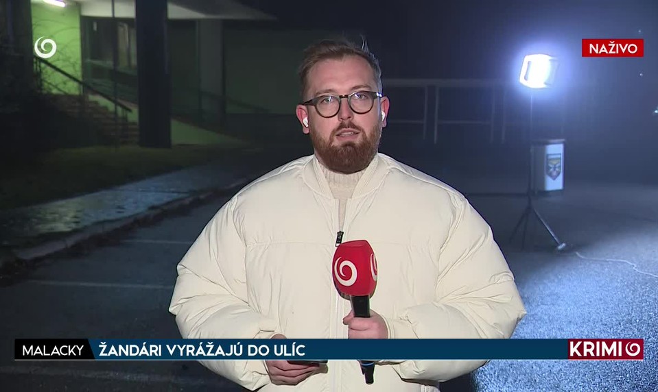 ŽANDÁRI VYRÁŽAJÚ DO ULÍC