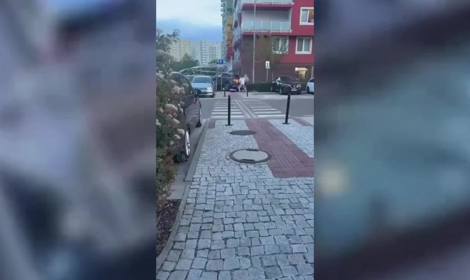 VIDEO: V Bratislave zazneli výstrely. Ľudia v panike utekali do bezpečia