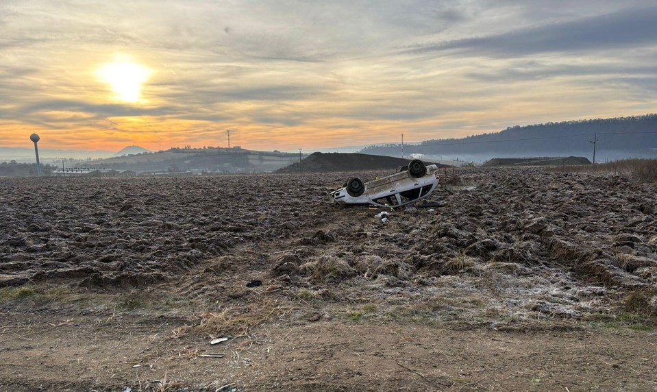Tragická nehoda na východnom Slovensku: Auto zišlo z cesty, vodič bol na mieste mŕtvy