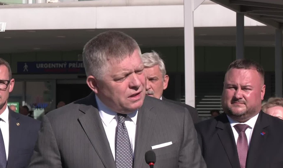 Tlačová beseda premiéra Fica a ministra Šaška k slávnostnému otvoreniu nemocnice v Poprade