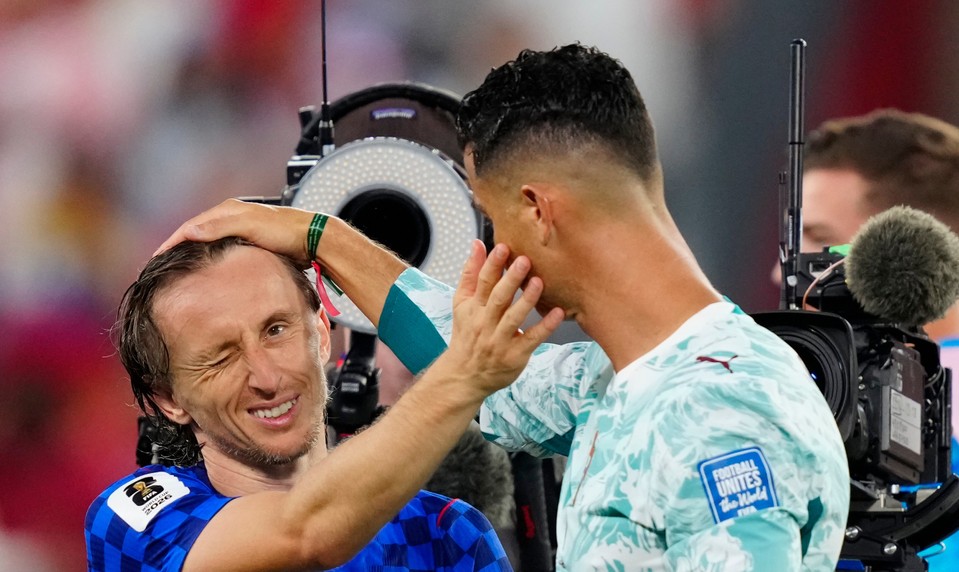 Súboj legiend, infarktový záver a Ronaldove ukončenie gólového prekliatia