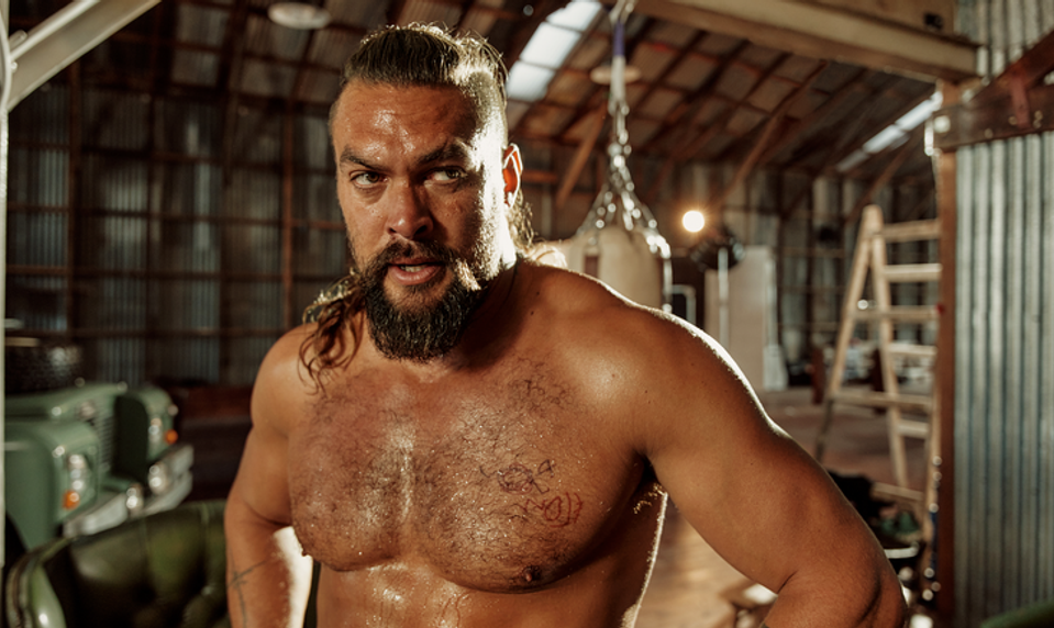Jason Momoa v boji o život musel opustiť svoj domov: Na sociálnej sieti sa neubránil slzám!