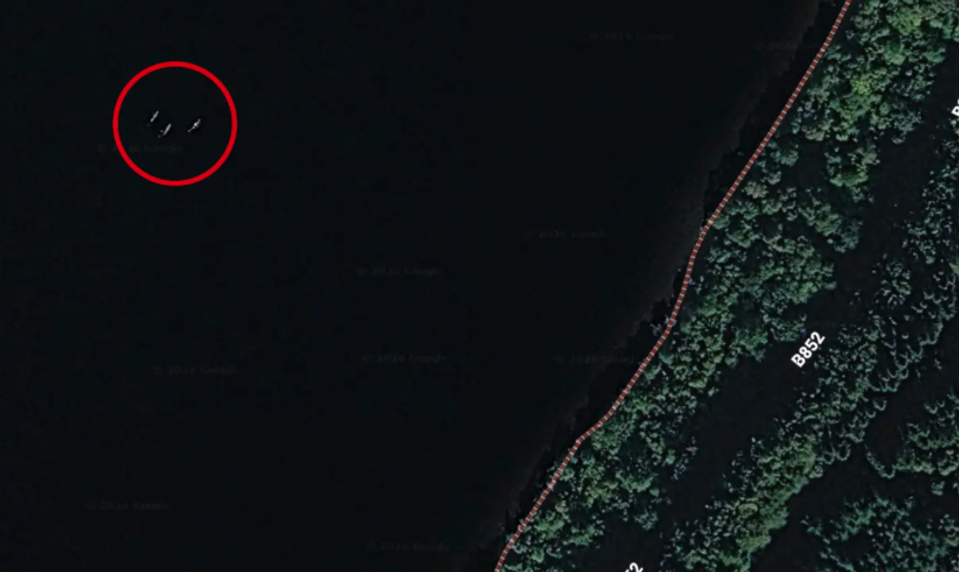 Má Lochnesská príšera rodinu? Google Earth zachytil v jazere tri záhadné objekty