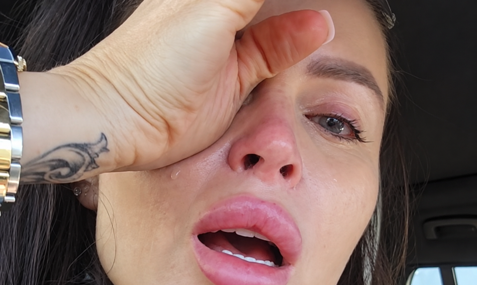 Lela Vémola v SLZÁCH: Po víkende u Karlosa sú na tom všetky tri deti zle!