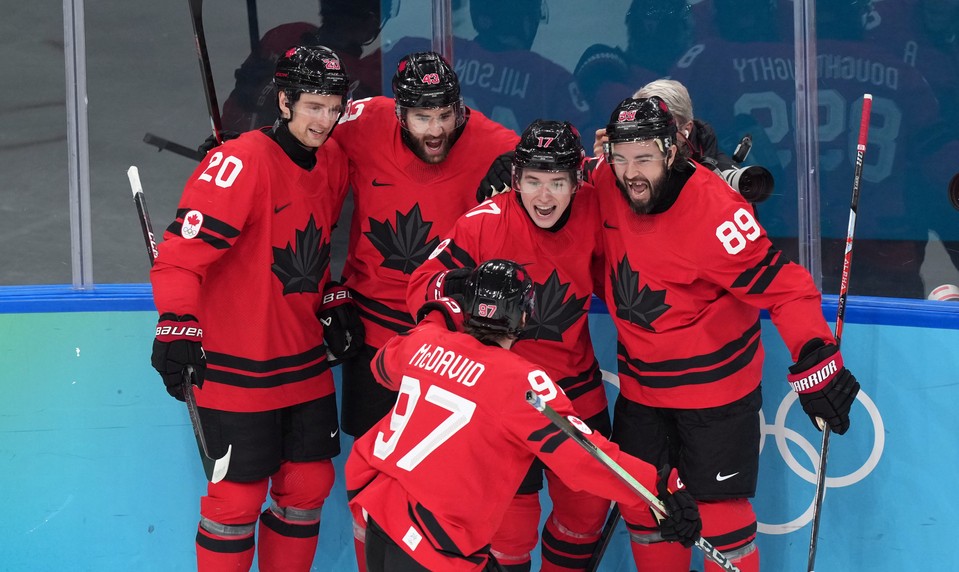 Kanada vyrovnala počas presilovej hry na 2:2