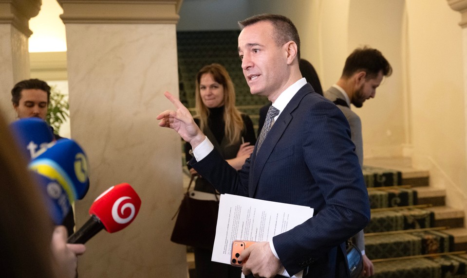 Drucker pripustil chyby v ePrihláškach na školy. Odmieta ale, že ide o nepripravený systém