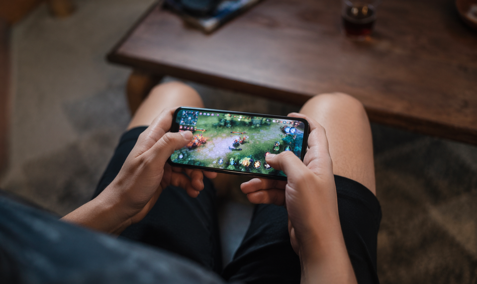 AI tam, kde by ste ju nečakali: Dáta z mobilných hier menia poisťovníctvo