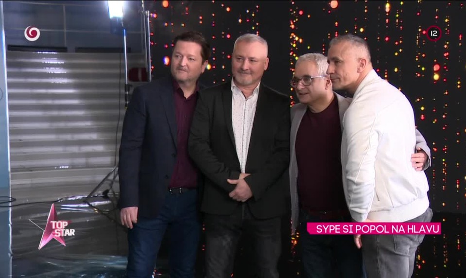 SYPE SI POPOL NA HLAVU