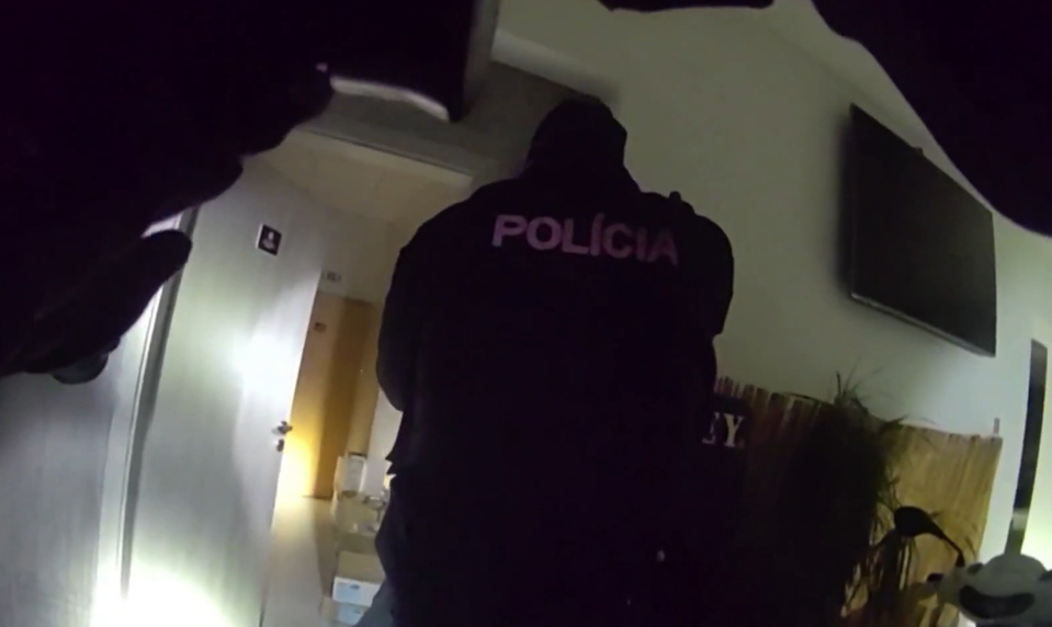 Krátko po prepustení z väzenia sa muž vlámal na čerpaciu stanicu. Ukradol iba ľadový čaj