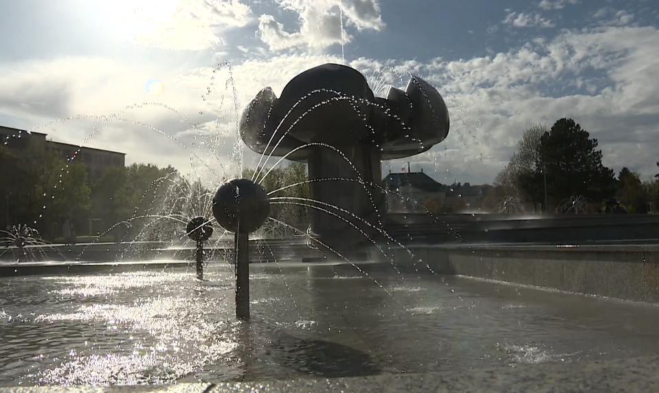 Fontány opäť osviežujú Bratislavu! Družba prekvapí modernou technikou