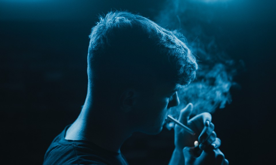 Európski tínedžeri fajčia najviac na svete, každý siedmy používa e-cigarety