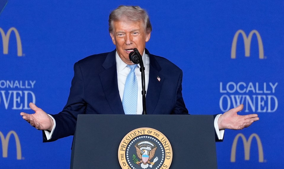 Trump šokoval vyhláseniami o možných amerických úderoch na tri štáty