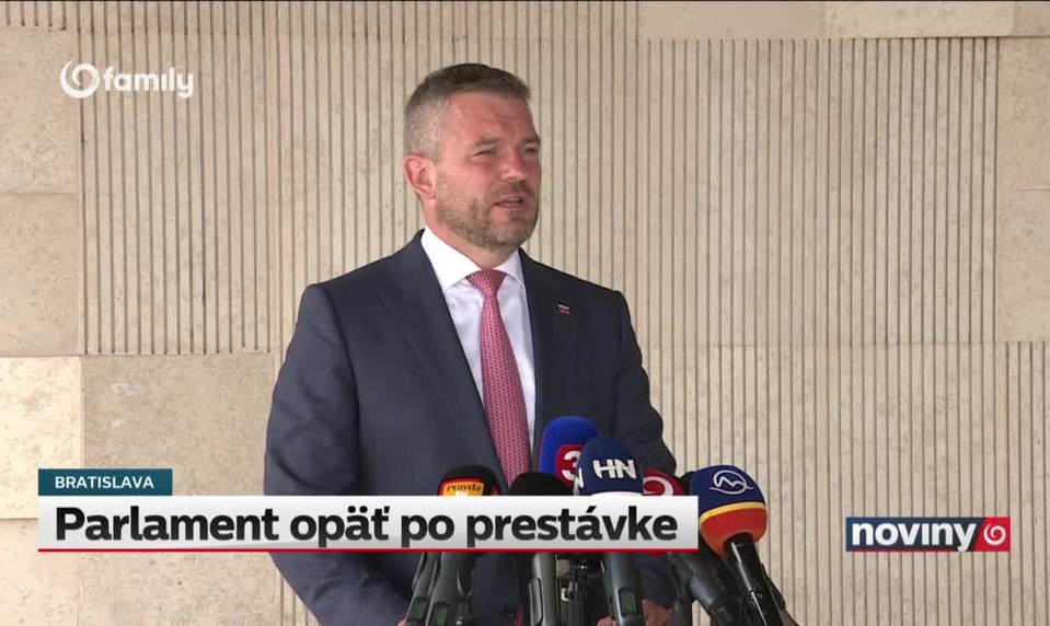 Parlament opäť po prestávke