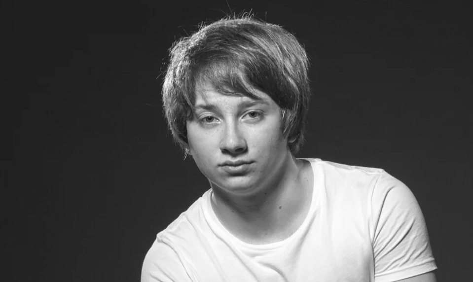 Zomrel 27-ročný podnikateľ obvinený z falšovania testov na covid