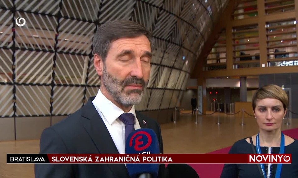 SLOVENSKÁ ZAHRANIČNÁ POLITIKA