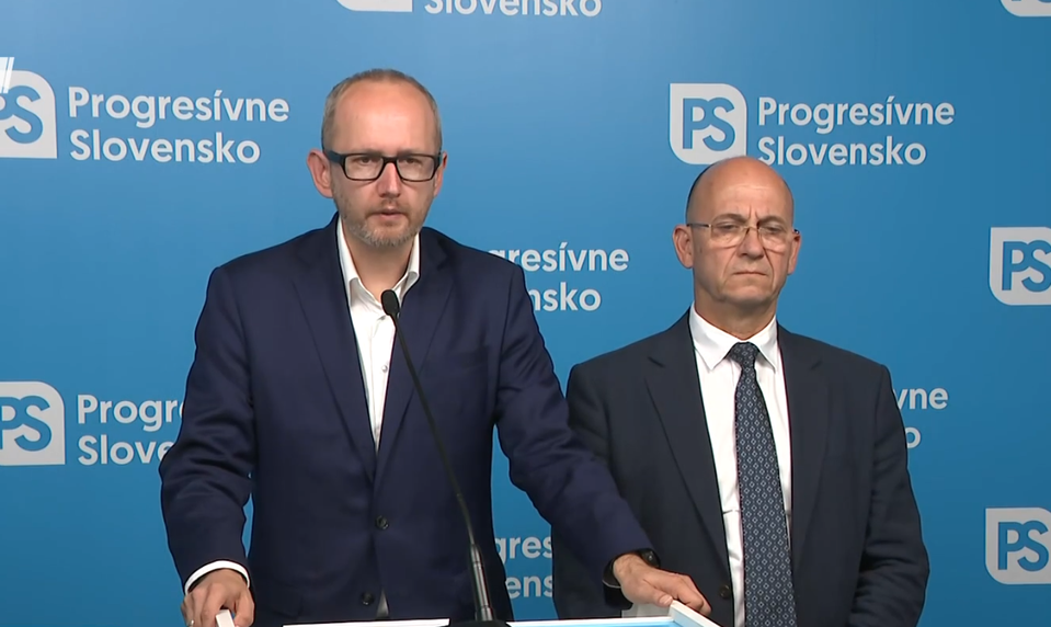 Tlačová beseda PS: Minister Eštok nehovorí pravdu
