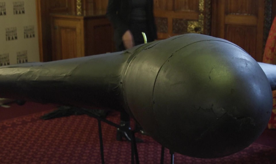 Nad francúzskou základňou s jadrovými ponorkami sa objavili drony