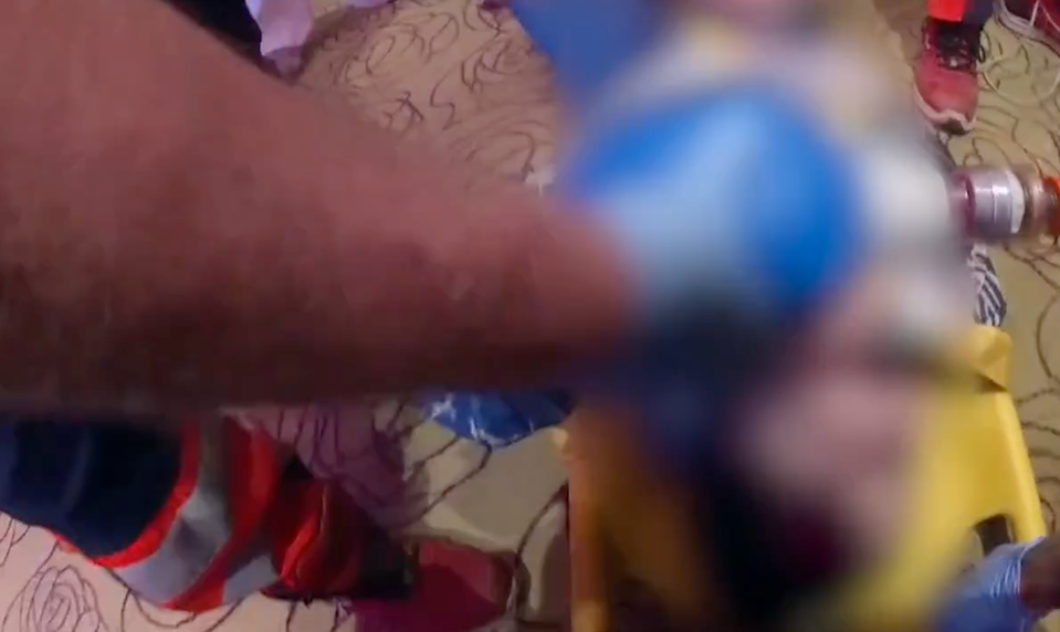 VIDEO: Dráma na lodi pri Dunaji. Ženu po kolapse oživovali lekár, záchranári aj policajti