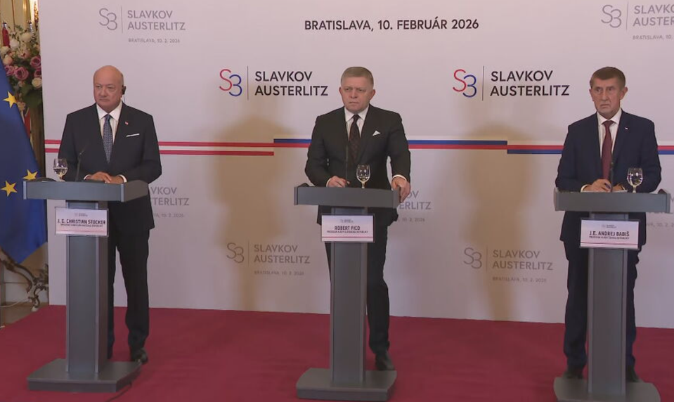 Fico chystá "delostreleckú paľbu" na EÚ: Zaostáva v schopnosti konkurovať a môže si za to sama, uviedol