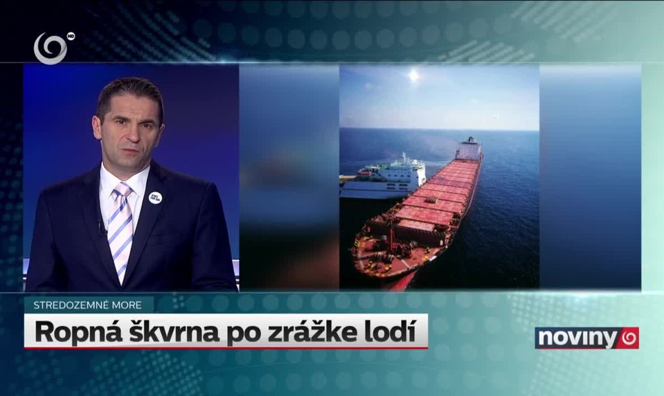 Ropná škvrna po zrážke lodí