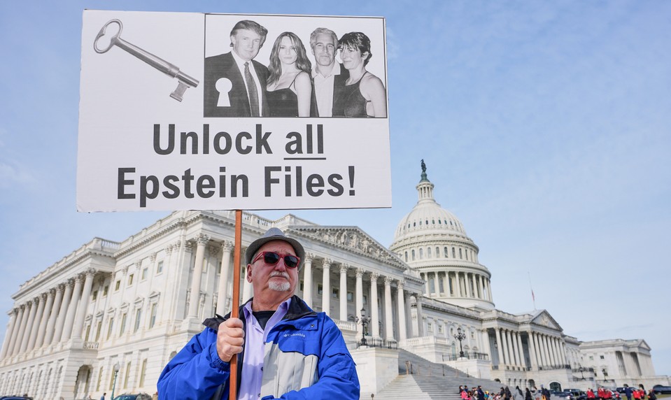 Ministerstvo spravodlivosti USA začalo zverejňovať spisy o Epsteinovi