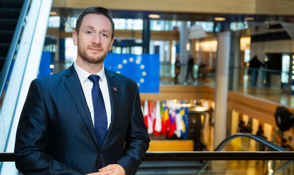 Volebný PRIESKUM JOJ 24: Republika je už tretia, SNS aj Demokrati mimo parlamentu