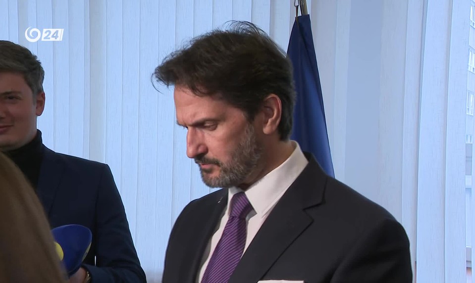 Poslanci zatiaľ neotvorili schôdzu k odvolaniu ministra Kaliňáka, chýbala potrebná účasť