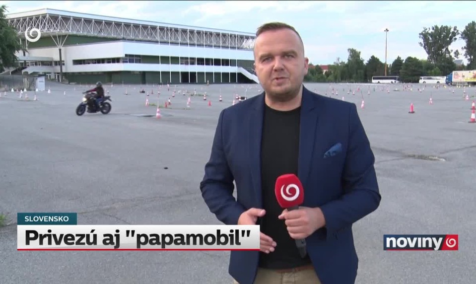 Privezú aj "papamobil"