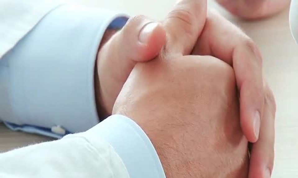 Máte často stuhnuté kĺby? Toto je 8 najčastejších dôvodov