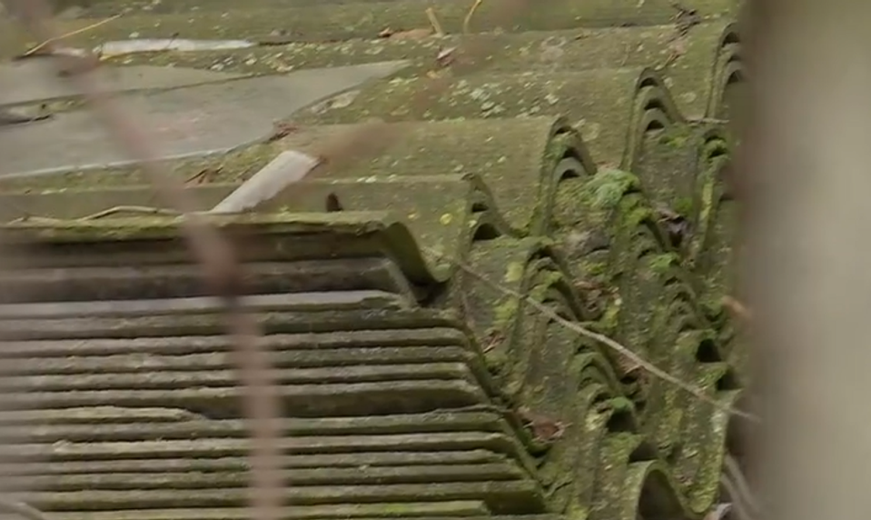 Obyvatelia Veľkého Medera sa pýtajú, kam zmizla azbestová strecha. Polícia vyšetruje možný podvod