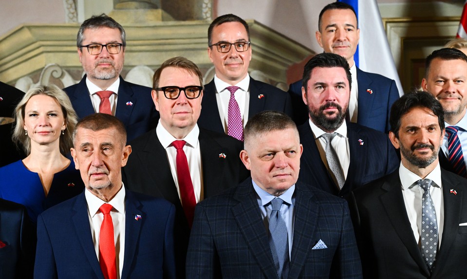 Babiš požiadal Fica, aby Slovensko ukončilo stav ropnej núdze