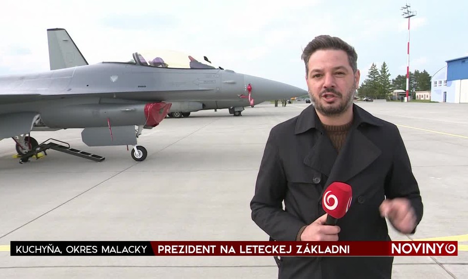 PREZIDENT NA LETECKEJ ZÁKLADNI