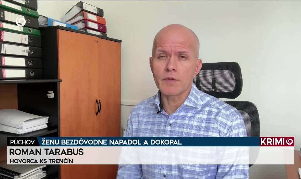 ŽENU BEZDÔVODNE NAPADOL A DOKOPAL