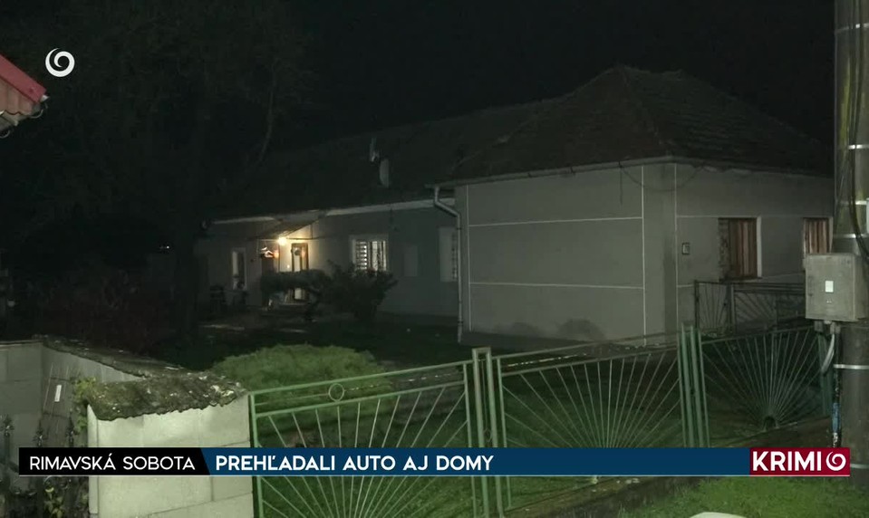 PREHĽADALI AUTO AJ DOMY