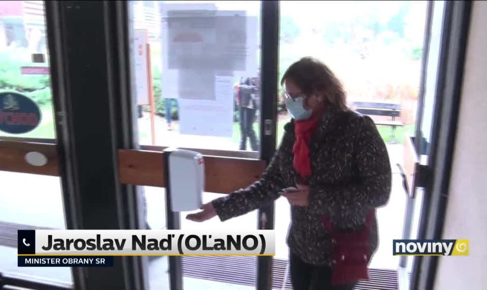 Naď úraduje z domu