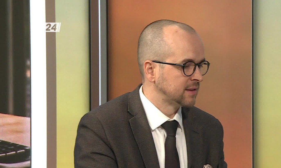 Rozhovory 24: Od januára sa menia pravidlá stavieb. Objasnil ich advokát Milan Ficek