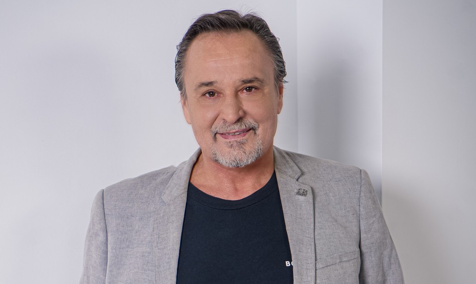 Jozef Vajda na háklivú tému: Nemôžeme celý život viniť rodičov za nánosy, ktoré si nesieme!